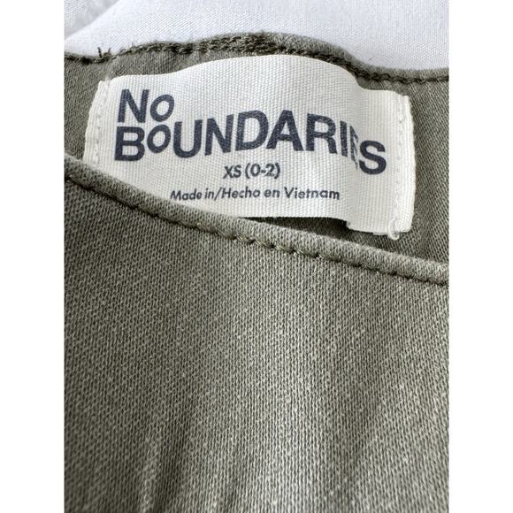 No Boundaries Pull-on Skinny Cargo High Rise Utility Skinny Size: XS (0-2) - Picture 2 of 9